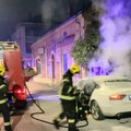 Izgorela dva automobila u Novom Sadu: Sumnja se da su požari podmetnuti