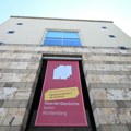 Održava se izložba na koju se može ući samo potpuno nag: Evo šta je razlog