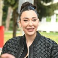 Ovo je do kraja života! Nepoznati muškarac uradio neverovatan gest za Sanju Vučić! Pevačica van sebe: "Volim te, bebo" (foto)…