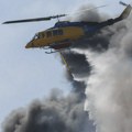 Požar zapadno od Atine i dalje van kontrole, oko 500 vatrogasaca na terenu