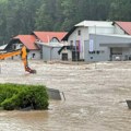 Poplave u Sloveniji, u većini zemlje na snazi crveni meteoalarm