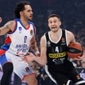 Partizan savladao Efes i ostao u trci za plej in