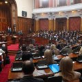 Poslanici Skupštine Srbije glasaju o dopunama Zakona o biračkom spisku