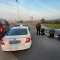 Jurilo ih 99 patrola! 3 policajca povređena u akciji hapšenja trojca koji je pravio haos na auto-putu za Niš (foto)