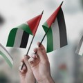 (VIDEO) Sukob na sceni Kraljevske opere u Londonu zbog palestinske zastave