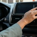 Neobično "pucketanje" u automobilu koštalo vlasnicu 600 evra: Kad je otkrila uzrok, zabezeknula se!