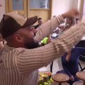 "Šta čekaš više Stariji si čovek": Učesnici Elite Sofiji Janićijević pesmom čestitaju rođendan: Pominju joj aferu sa Danetom…