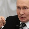 Поклонио му букет белик ружа: Ево коме је Путин честитао рођендан