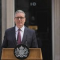 Kir Starmer podneo ostavku na mesto premijera Velike Britanije