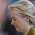 „Šta se dešavalo sa vakcinama, dešava se danas sa oružjem“: Berliner Cajtung oštro o presudi suda EU protiv Ursule fon…