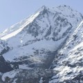 Planina preti da se sruši na selo! Evakusiani Svi stanovnici Panika u Švajcarskoj: "Pripremamo se na najgore" (foto)