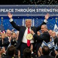 Netanjahu dodeljuje nobela Trampu! Izraelski premijer objavio AI fotografiju uz poruku: "Dajte Donaldu Trampu Nobelovu nagradu…