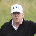 Tramp s unukom igrao golf uz pesmu na ruskom jeziku