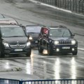 AMSS: Zahtevniji uslovi za vožnju zbog povremene kiše, kamioni na Batrovcima čekaju sedam sati