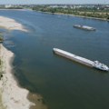 Nekoliko brodova se nasukalo zbog niskog vodostaja Dunava