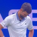 Đoković se rasplakao usred meča! Kamere zabeležile potresne scene: Novak nije mogao da zadrži suze pred punim tribinama…
