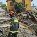 (Фото/видео) Невреме погодило Италију: Једна особа погинула, Трст под водом, евакуације у Ломбардији