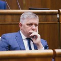 Fico otišao pre vremena iz Brisela da bi stigao u Novi Sad na miting SNS