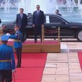 Održana svečana ceremonija dočeka ispred Palate Srbija: Aleksandar i Tamara Vučić dočekali Sija i njegovu suprugu (FOTO)