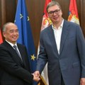 Sa uvaženim sagovornikom o najvažnijim pitanjima Predsednik Vučić nabrojao o čemu je sve razgovorao sa Lin Vuom (foto)