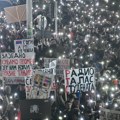 Transparent sa protesta koji ne sme da se zaboravi jer je čista genijalnost: Fotografija u koju je sve stalo