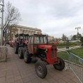 Slika koja se ne viđa često: Traktori okružili Pionirski park i studente 2.0