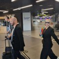 "Bila sam maloletna, pomogao mi je finansijski" Srpska pevačica (37) uživa sa biznismenom već 20 godina - On vozio kamione…
