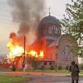 Ukrajinci zapalili crkvu u kruskoj oblasti: Krimski padobranci odbijaju agresora sa granice (video)
