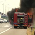 Zapalilo se teretno vozilo na auto-putu kod beogradskog aerodroma