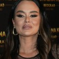 Tijana Em progovorila o zdravstvenim problemima: Oduvala sve u crnoj čipki, pa odgovorila na prozivke o kilaži