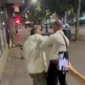 Sram vas bilo, hapsite sirotinju: Starijem čoveku spale pantalone, policija ga polugolog ugurala u auto VIDEO