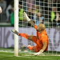Pogledajte penal seriju sa meča Partizan - AEK: Jedan detalj posebno "bode" oči... (video)