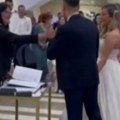 Matičarka pitala mladožnju da li dobrovoljno pristaje da stupi u brak sa Bojanom - on odgovorom razbesneo Srbe: "Devojko…