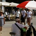 Stotine škola i fakulteta zatvoreno zbog rekordno visokih temperatura