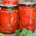 Peglana paprika po starinskom receptu: Hrskava, pikantna i puna ukusa