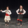 Gradski folklorni ansambl “ ZO-RA“ nastupio je sinoć u Paraćinu