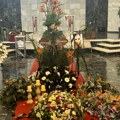 U kapeli odjekuje njen čuveni hit Potresne scene na sahrani Slađane Milošević, oproštajne poruke kidaju dušu!