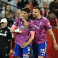Juventus produžio ugovor sa defanzivcem, a Vlahović?