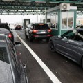 Na Horgošu se na ulazu u Srbiju čeka 45, na Gradini za izlaz iz zemlje 40 minuta