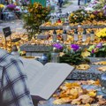 Novac skeledžiji, češalj preminulom, živina za kraj "crnog niza": Ovo su najneobičniji običaji na sahranama