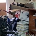 Šok u srpskim opštinama na KiM: Zatekli potpuno ludilo u opštinskim prostorijama - ikonama "izgrebane oči" (foto/video)