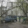 U nevremenu u Zagrebu povređeno nekoliko osoba, udari vetra i do 120 kilometara na čas