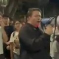Jezivi krici ispod ruševina paralisali su Venecuelu: Gradonačelnik megafonom u mraku okuplja preživele (video)