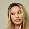 Rada se klela da je prirodna, a ona je radila čak i bradu: Estetski hirurg raskrinkao srpske pevačice, otkrio šta su promenile…