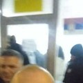 Na biračkom mestu u Bulevaru Nikole Pašića u Leskovcu interveniše policija