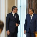 Dodik i Vučić dogovorili sinhronizovani vatromet sutra u svim gradovima RS i u Beogradu