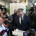 Vučić obilazi fabriku „Andrejić d.o.o” u Prokuplju