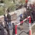 Epilog masovne tuče navijača u Splitu: Dvojica teže povređena, u bolnici i policajac
