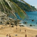 (Foto) misteriozno Stvorenje napalo penzionerku na plaži Agresivno biće je nije puštalo! Spasioci odmah podigli crvenu…