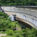Vrućine prazne Gružansko jezero